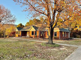 22704 Hilltop Rd, Poteau, OK 74953