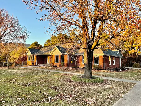 22704 Hilltop Rd, Poteau, OK 74953