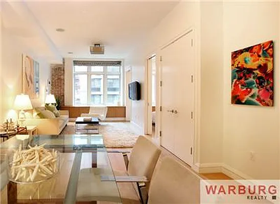 Sold by Warburg | media 2