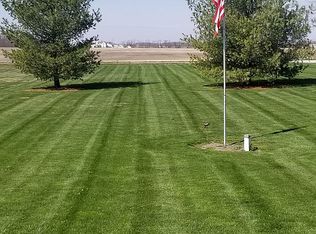 1427 Hildebrant Rd, New Vienna, OH 45159