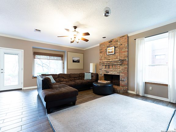 3rd image of 8738 Prince Heights