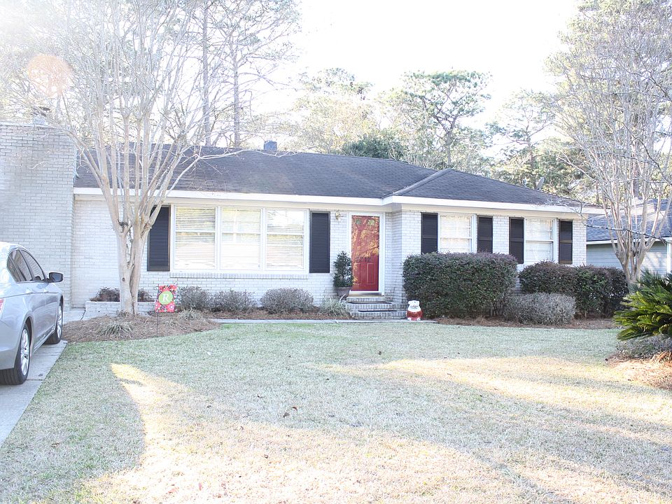1st image of 2212 White Oak Dr