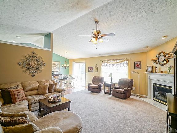 3rd image of 80 N Glen Oak Dr