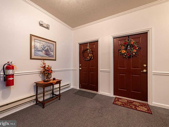 4th image of 303 Willrich Cir Unit E