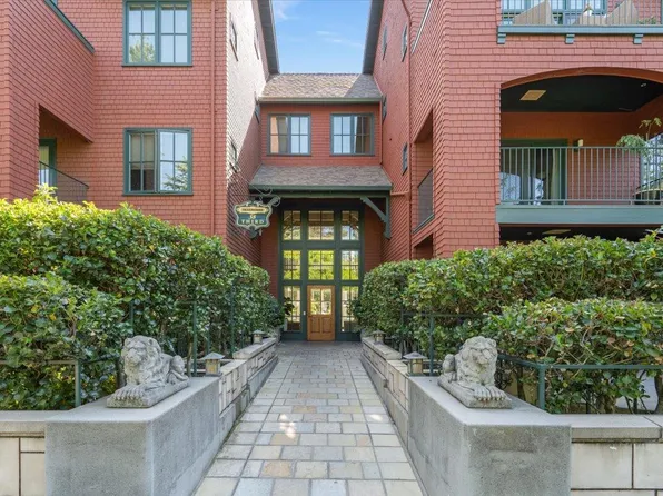 38 3rd St APT 302, Los Altos, CA 94022