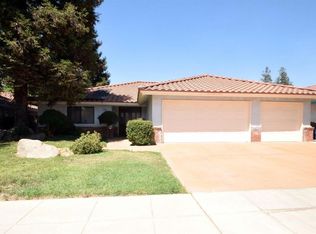 2449 Grapewood Way, Madera, CA