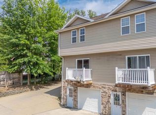 5 Tall Grass Ln, Morgantown, WV 26505