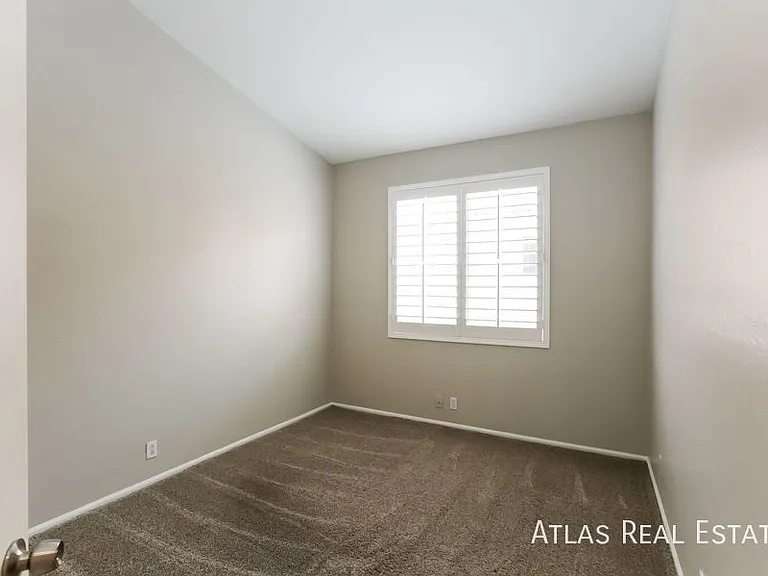 931 N Beck Ct — Photo 12