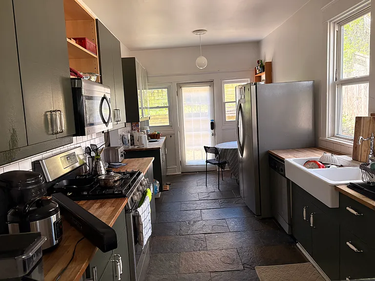 91 Watson Blvd — Photo 6