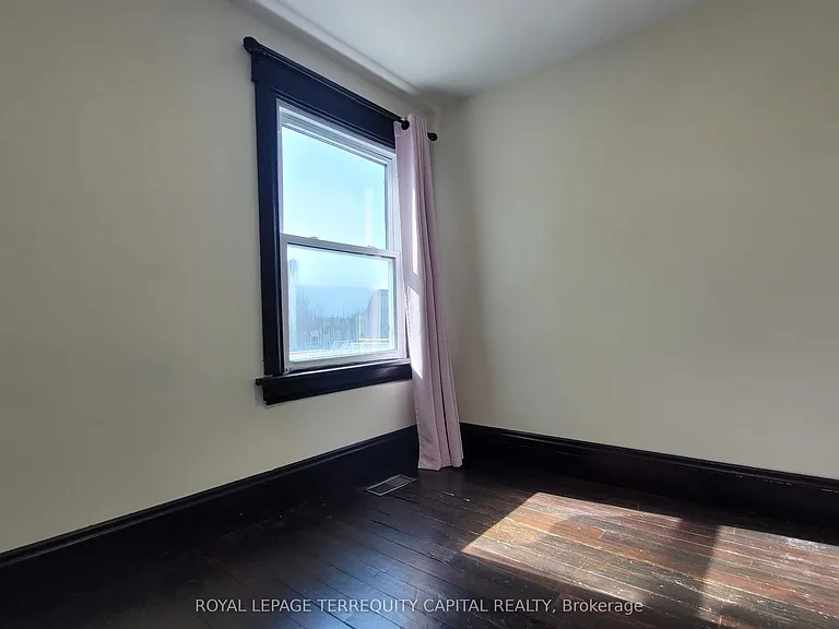 27 Woodland Ave — Photo 18