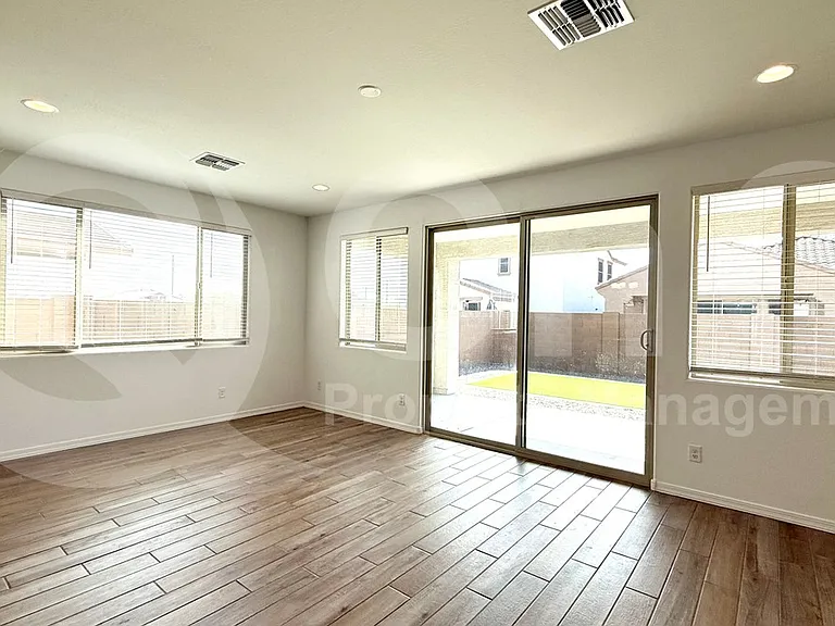 14765 W Sand Hills Rd — Photo 10