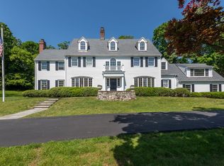 17 Ivanhoe Ln, Greenwich, CT 06830