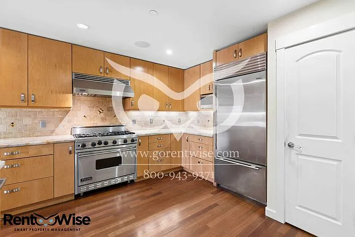727 Moraga St — Photo 17