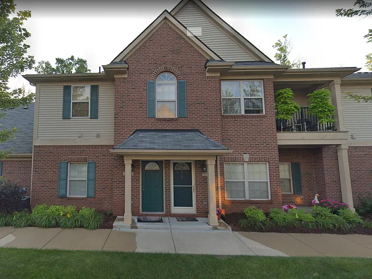 11752 Farmington Rd #31 — Photo 1