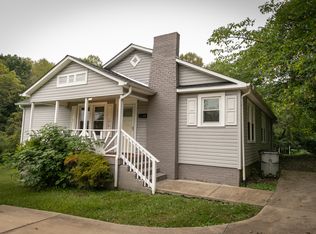 508 Robbins Ave NW, Lenoir, NC 28645