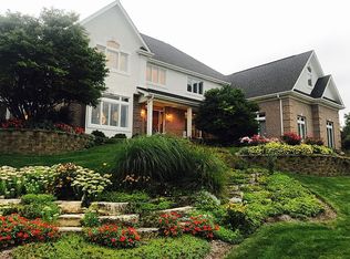 3401 Green Pastures Rd, Carpentersville, IL 60110