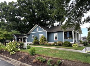 305 Cherry St, Mount Airy, NC 27030