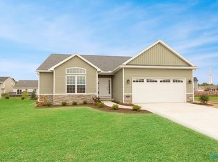 1056 S Ironwood, Rossford, OH 43460