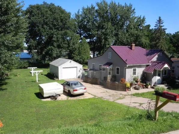 445 Pine St, Black River Falls, WI 54615