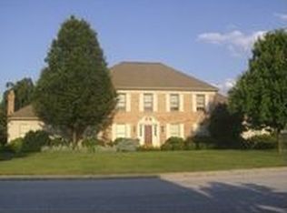 857 Heritage Hills Dr, York, PA 17402