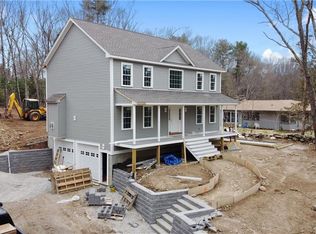 41 Old Forge Rd, Smithfield, RI 02917