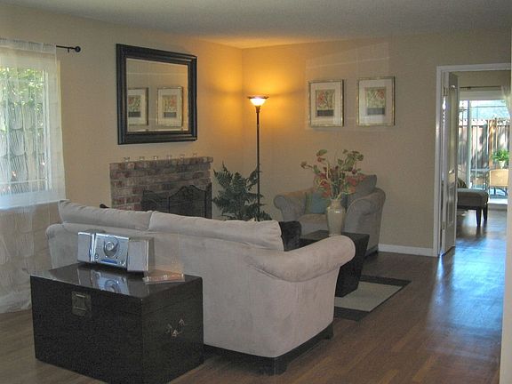 4th image of 1833 Calistoga Dr