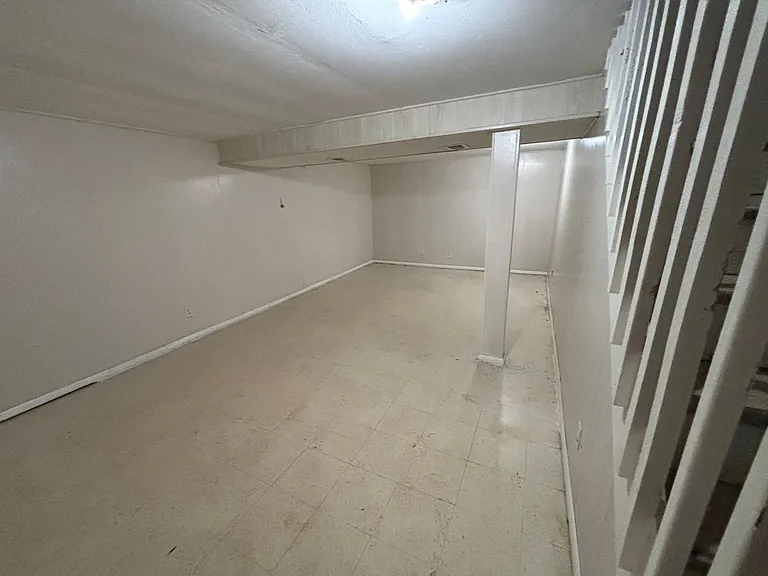 6118 Hancock Ave — Photo 17