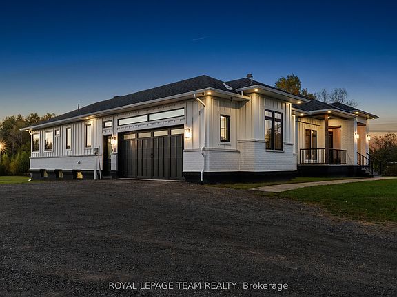 2nd image of 4686 Birchgrove Rd