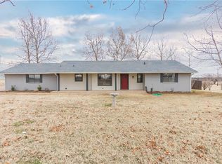 5008 Hughes Dr, Tuttle, OK 73089