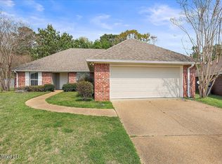 624 Wildberry Dr, Pearl, MS 39208