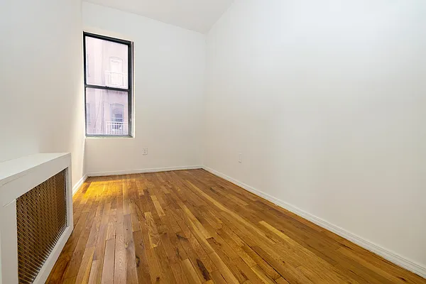 Rented by REAL New York | media 19