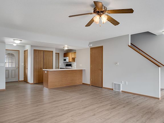 5th image of 805 Angel Ct Unit 2