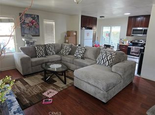 29484 Riverside Dr, Lake Elsinore, CA 92530