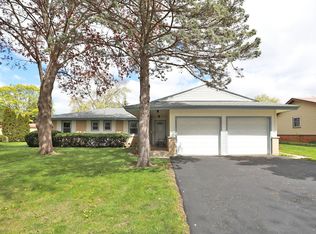 224 Harmony Ln, Elk Grove Village, IL 60007