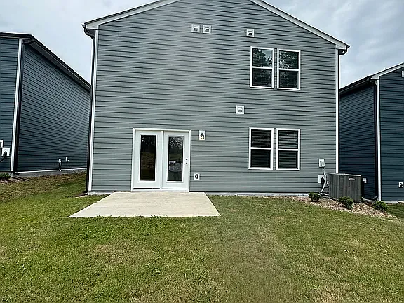 1424 Rhodes Pond St — Photo 2