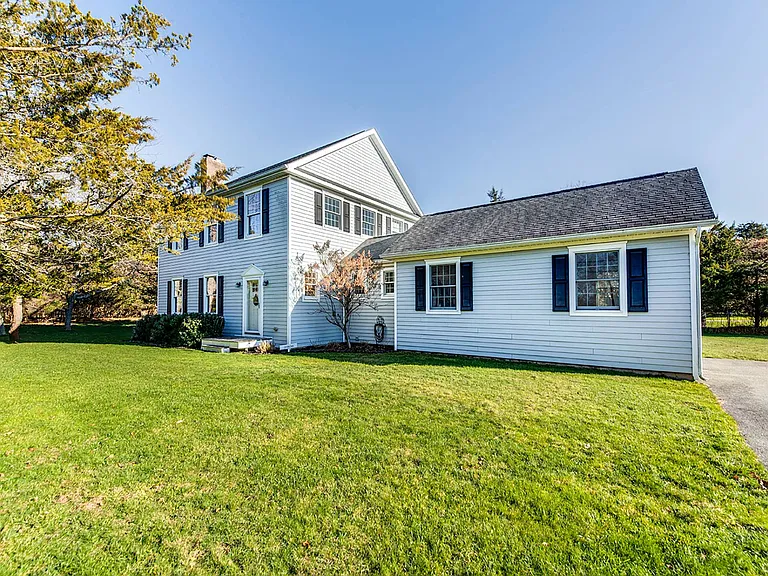 72 Long Ln — Photo 20