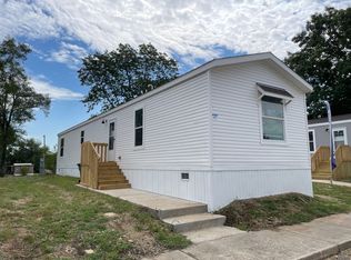 969 S 75th St, Kansas City, KS 66111