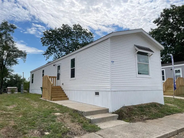 969 S 75th St, Kansas City, KS 66111