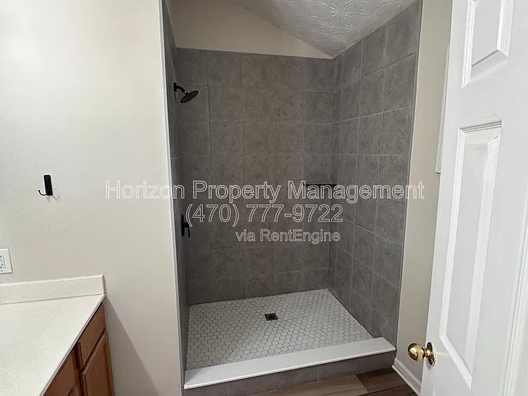 48 Pearl Chambers Ct — Photo 16