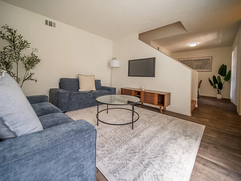 Country Club Meadows Apartments — Photo 29