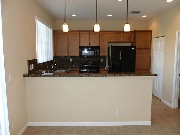 5th image of 7290 Briella Dr