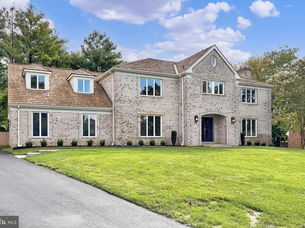 6294 Dunaway Ct, Mc Lean, VA 22101