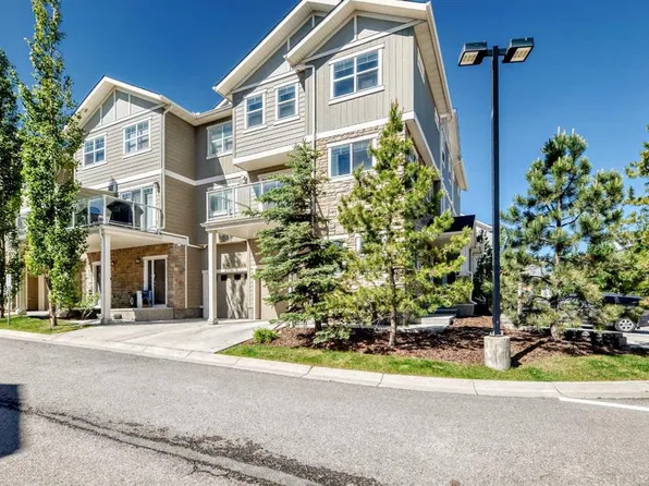 201 N Evanston Mnr NW, Calgary, AB T3P 0R8