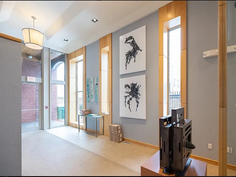 520 Harrison Ave #303 — Photo 6