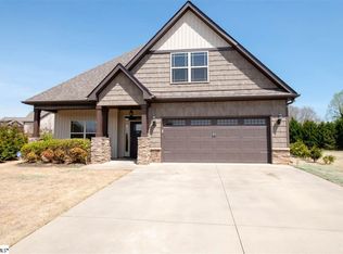 109 Redbay Ct, Easley, SC 29640