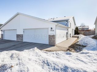 1926 52nd St S, Fargo, ND 58103
