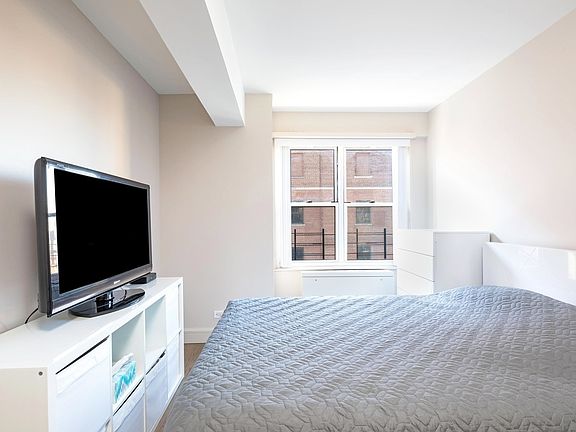 5th image of 107-40 Queens Blvd APT 6C