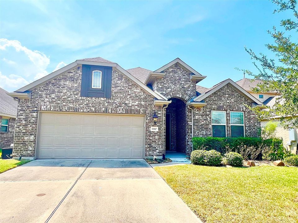 1st image of 1610 Nacogdoches Valley Dr