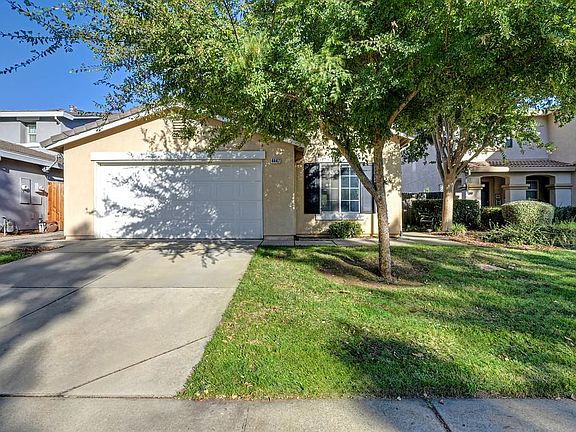 2nd image of 4447 Excelsior Rd