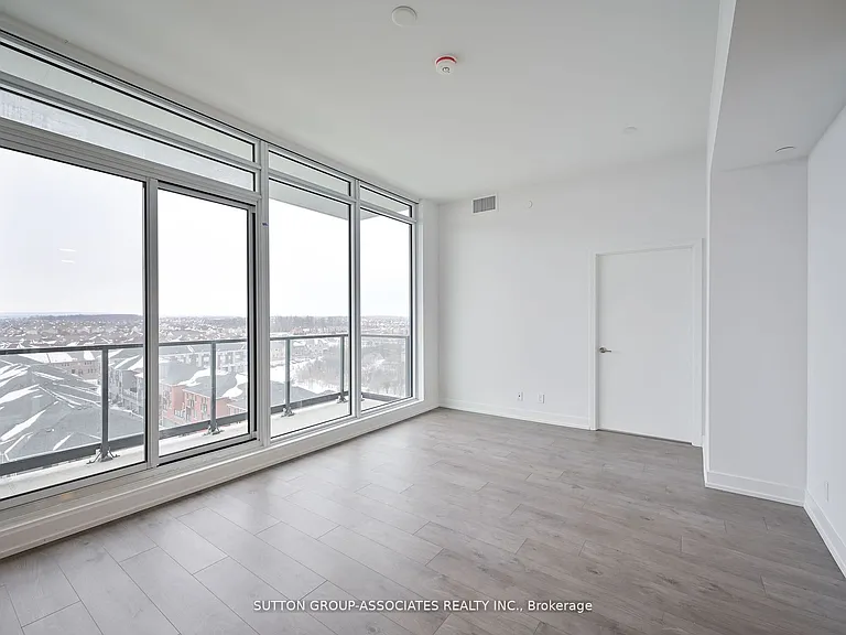 225 Veterans Dr #810 — Photo 7